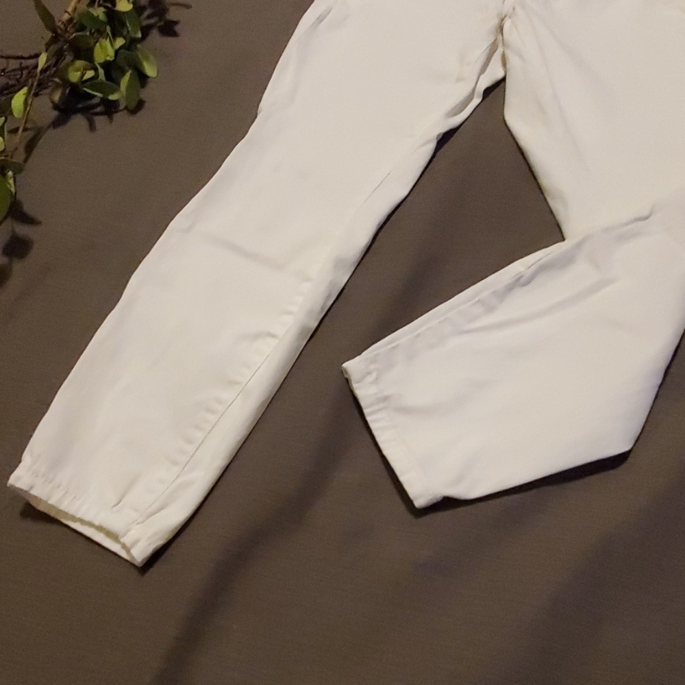 TRUE FREEDOM Jean's.             #R137 - Picture 3 of 7